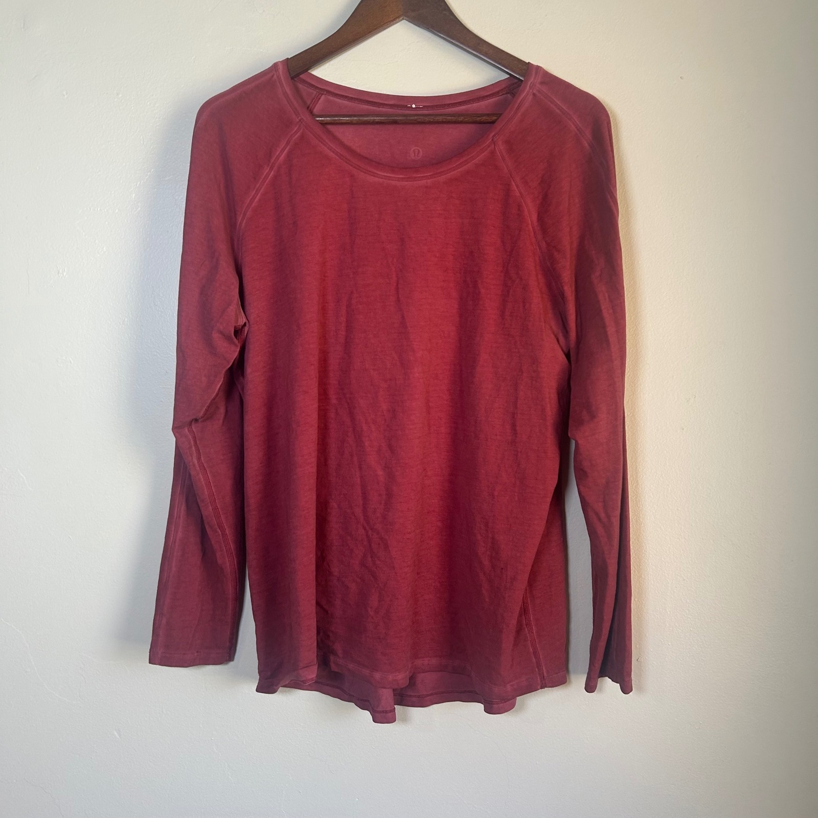 Lululemon Emerald Long Sleeve Size 10 Red Maroon Pima Cotton Relaxed Fit